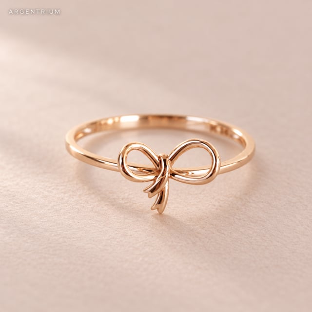 14K 슬림 리본 링 0.96g — 가는 금선으로 묶은 작은 리본 하나