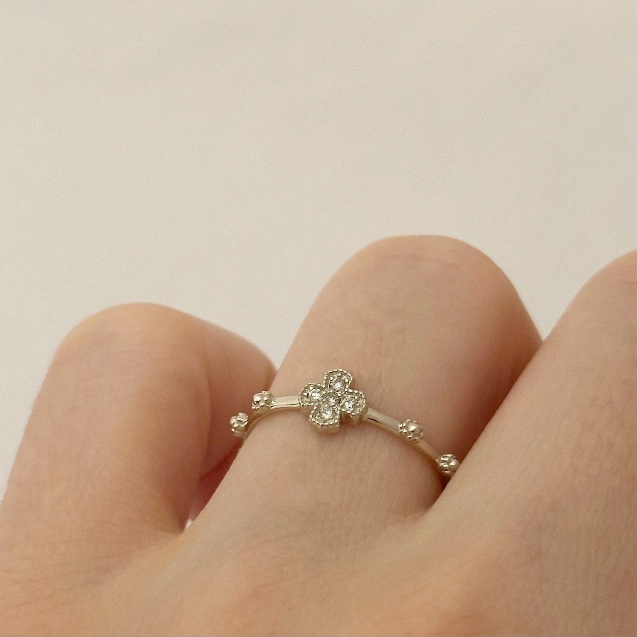 14K 무도금 십자가 묵주반지 1.35g — 열 개의 작은 구슬과 다섯 알의 십자가 상세 7