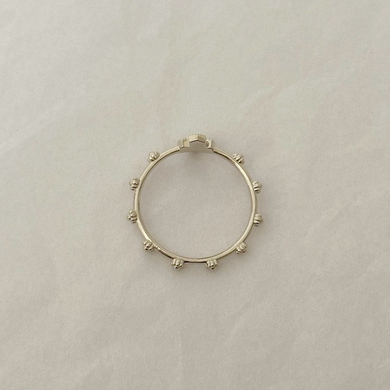 14K 무도금 십자가 묵주반지 1.35g — 열 개의 작은 구슬과 다섯 알의 십자가 상세 6